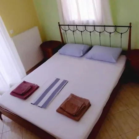 Apartment Teos